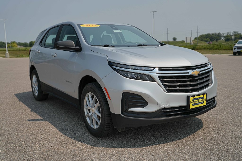 Used 2022 Chevrolet Equinox LS AWD/4WD image 5