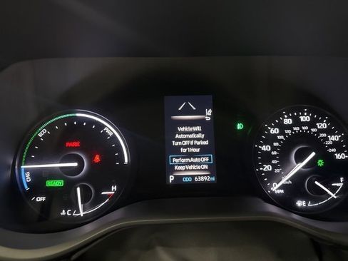 Used 2024 Toyota Sienna XLE image 32