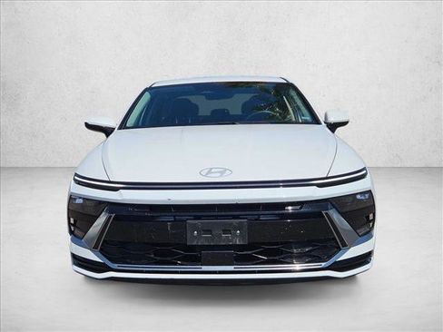Certified 2024 Hyundai Sonata SEL FWD image 2