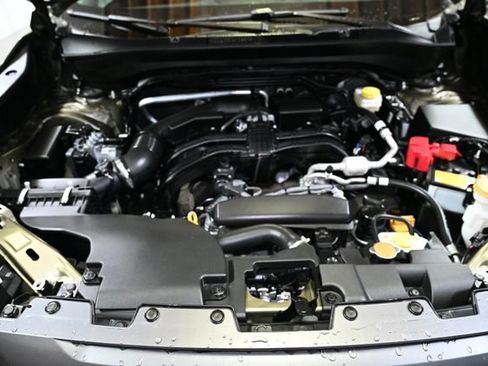 Used 2025 Subaru Forester Premium AWD/4WD image 20