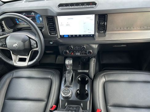 Used 2025 Ford Bronco Badlands AWD/4WD image 12