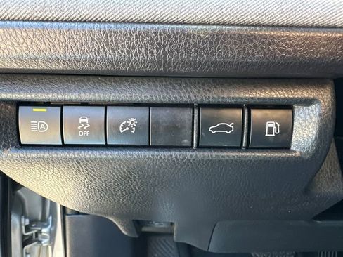 Used 2025 Toyota Camry LE w/ Convenience Package FWD image 32