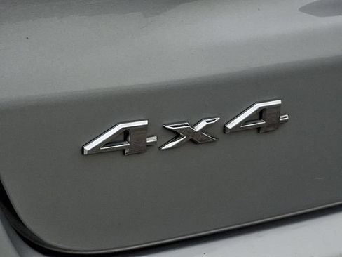 Used 2025 Jeep Compass Limited AWD/4WD image 32
