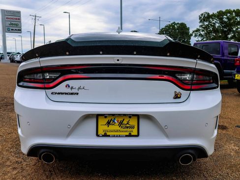 Used 2022 Dodge Charger Scat Pack RWD image 5