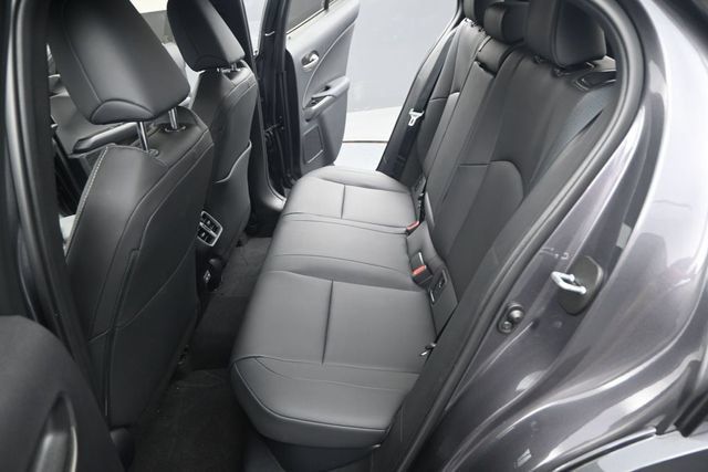 Used 2024 Lexus UX 250h F Sport FWD image 13