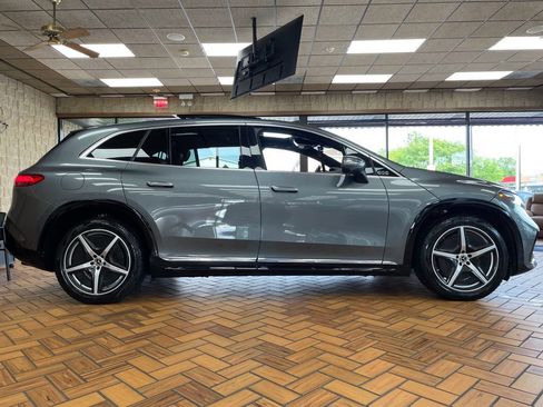 Used 2023 Mercedes-Benz EQS 580 4MATIC SUV image 7
