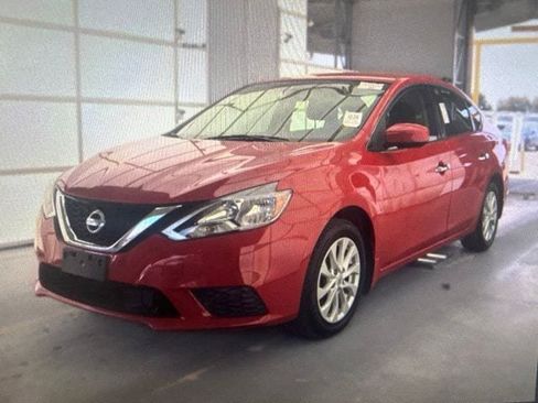 Used 2018 Nissan Sentra SV FWD image 3