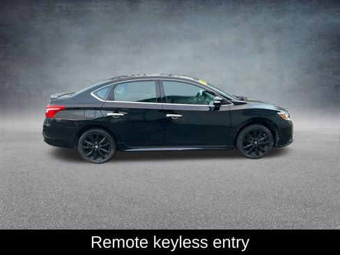 Used 2018 Nissan Sentra SR w/ SR Midnight Edition Package image 8
