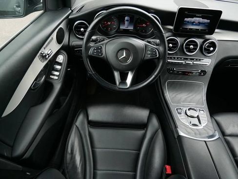 Used 2019 Mercedes-Benz GLC 300 4MATIC image 13