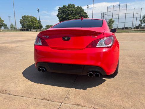 Used 2011 Hyundai Genesis 2.0T image 23