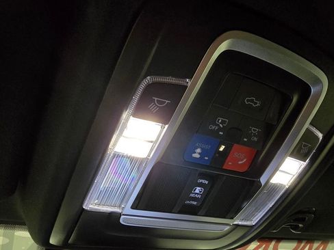 Certified 2024 RAM 2500 Limited image 37