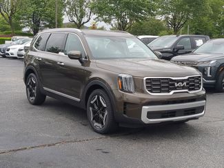 Used 2025 Kia Telluride S FWD video 2