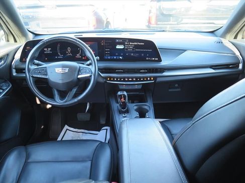 Used 2024 Cadillac XT4 Premium Luxury image 22