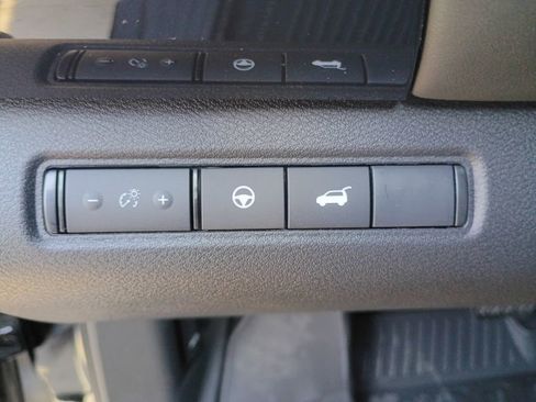 New 2026 Nissan Pathfinder SV AWD/4WD image 26