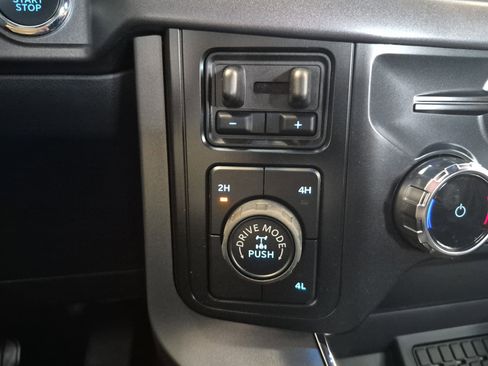 New 2025 Ford F150 XLT w/ Equipment Group 302A MID image 32