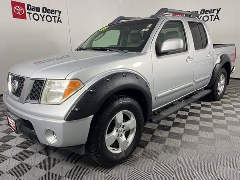 Used 2008 Nissan Frontier LE w/ Side & Curtain Airbag Pkg image 21