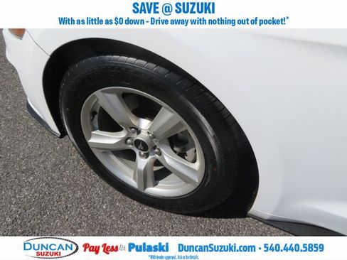 Used 2019 Ford Mustang EcoBoost image 9