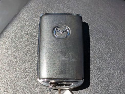 Used 2024 MAZDA MAZDA3 s image 24