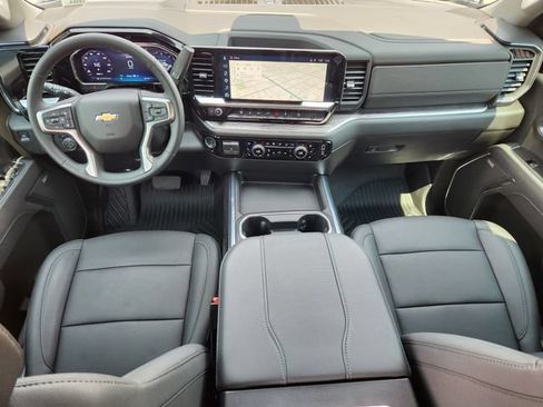 Used 2026 Chevrolet Silverado 3500 LTZ w/ LTZ Premium Package AWD/4WD image 11