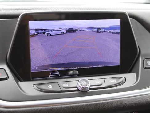 Used 2021 Chevrolet Blazer LT FWD image 27