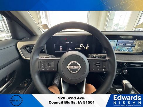 New 2025 Nissan Kicks SV w/ SV Premium Package AWD/4WD image 24