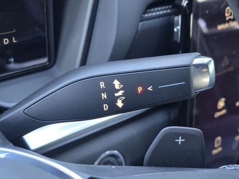 New 2026 GMC Terrain Elevation w/ Elevation Premium Package AWD/4WD image 19