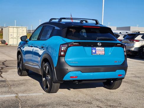 New 2026 Nissan Kicks SR w/ Cold Weather Package image 4