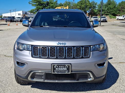 Used 2021 Jeep Grand Cherokee Limited AWD/4WD image 2