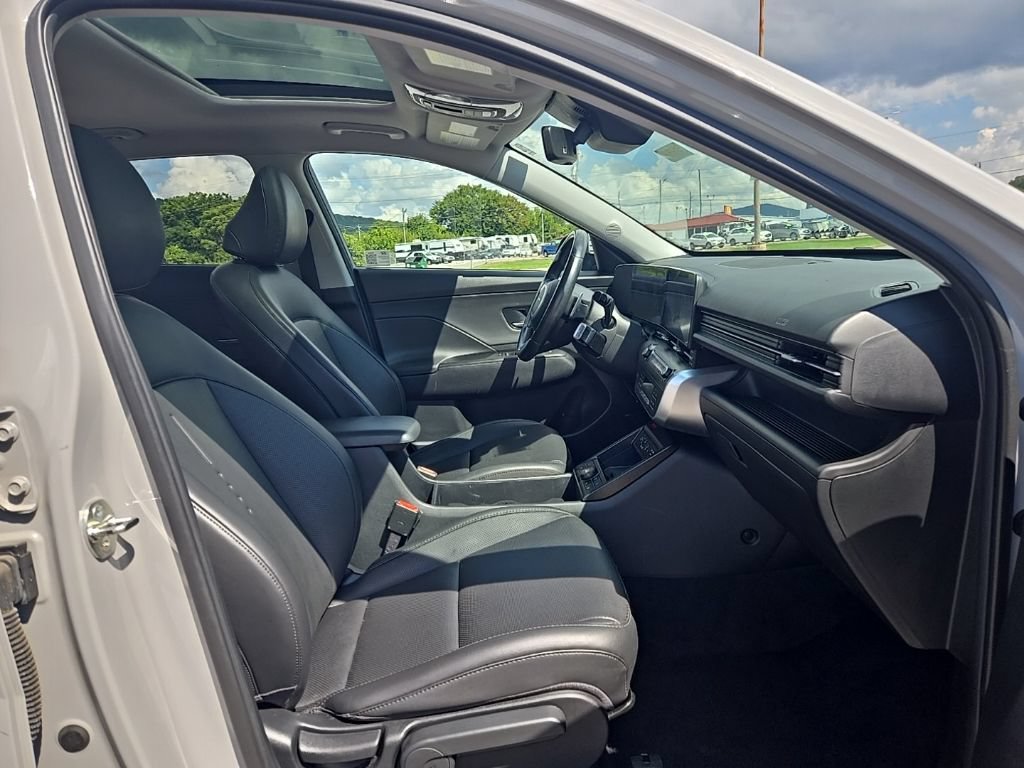 Used 2024 Hyundai Kona Limited FWD image 22