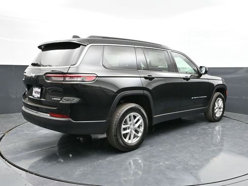 New 2026 Jeep Grand Cherokee L Laredo w/ MOPAR Finishing Package AWD/4WD image 3