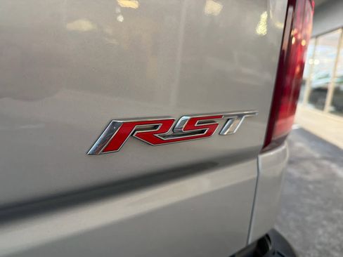 Used 2022 Chevrolet Silverado 1500 RST image 10