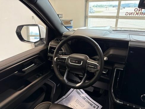 Used 2026 GMC Yukon XL Elevation w/ LPO, Floor Liner Package AWD/4WD image 36