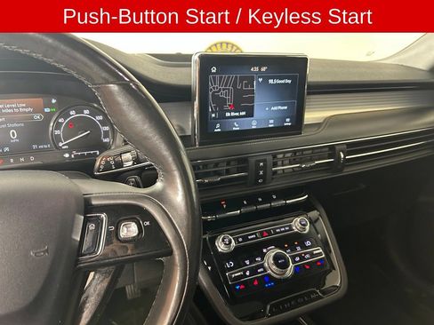Used 2020 Lincoln Corsair AWD w/ Premium Package image 3