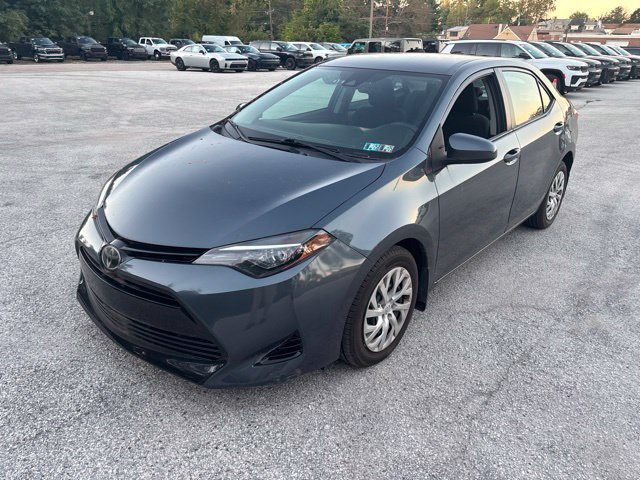 Used 2017 Toyota Corolla LE w/ Carpet Mat Package (TMS) FWD image 8