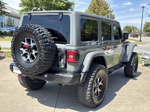 Used 2018 Jeep Wrangler Unlimited Rubicon w/ Dual Top Group AWD/4WD image 3