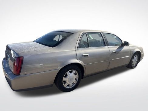 Used 2004 Cadillac De Ville image 5