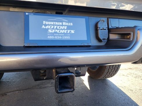 Used 2024 RAM 1500 Laramie image 16