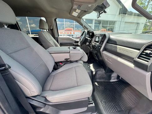 Used 2020 Ford F250 XL w/ STX Appearance Package RWD image 8