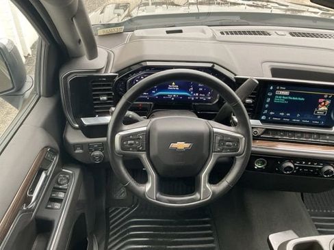 Used 2023 Chevrolet Silverado 1500 LT image 26