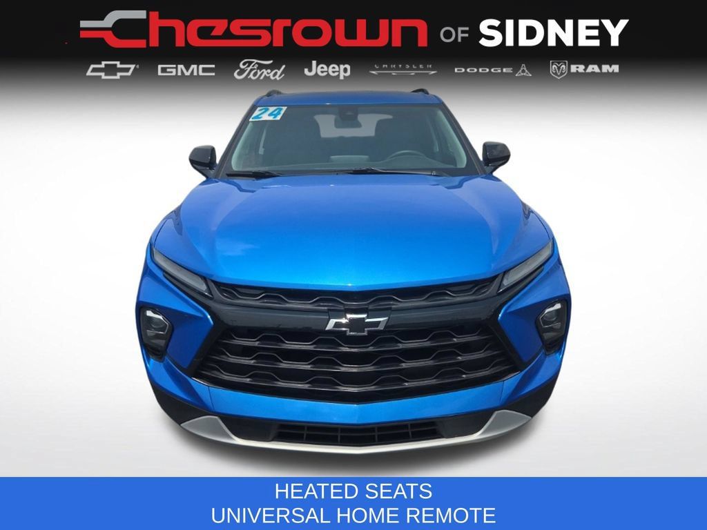 Used 2024 Chevrolet Blazer LT w/ Convenience Package FWD image 2