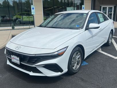 New 2026 Hyundai Elantra SE