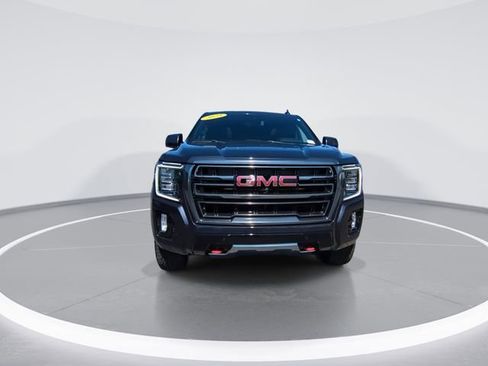 Used 2023 GMC Yukon AT4 w/ AT4 Premium Package image 3