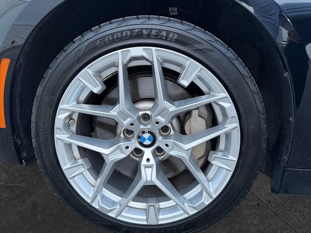 Used 2025 BMW 330i xDrive Sedan AWD/4WD image 9