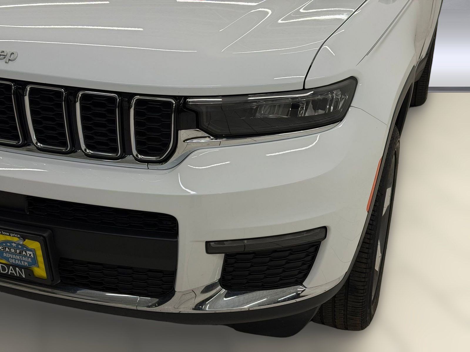 Used 2025 Jeep Grand Cherokee L Limited AWD/4WD image 10