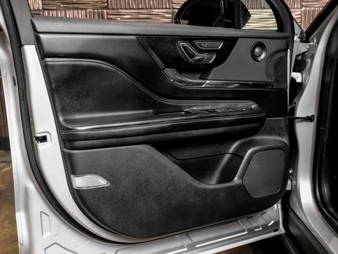 Used 2020 Lincoln Corsair Reserve w/ Equipment Group 201A image 42