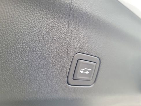 New 2026 Chevrolet Tahoe Premier image 32