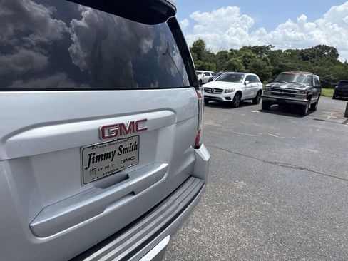 Certified 2019 GMC Yukon XL SLT w/ Open Road Package RWD image 38