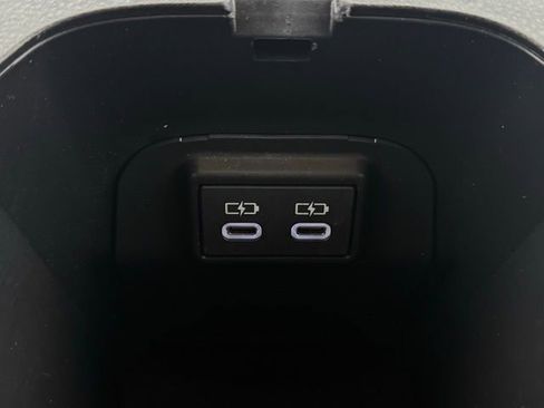 Used 2024 Toyota RAV4 LE image 27