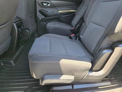 Used 2020 Chevrolet Traverse LT FWD image 10