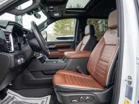 Used 2024 GMC Sierra 2500 Denali Ultimate w/ Snow Plow Prep/Camper Package image 22